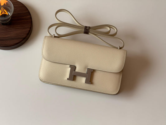 هيرميس كونستانس