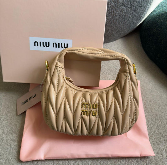 miu miu purse