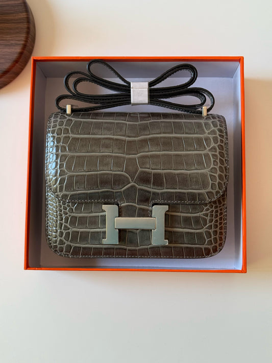 هيرميس كونستانس