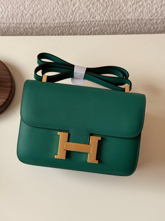 هيرميس كونستانس